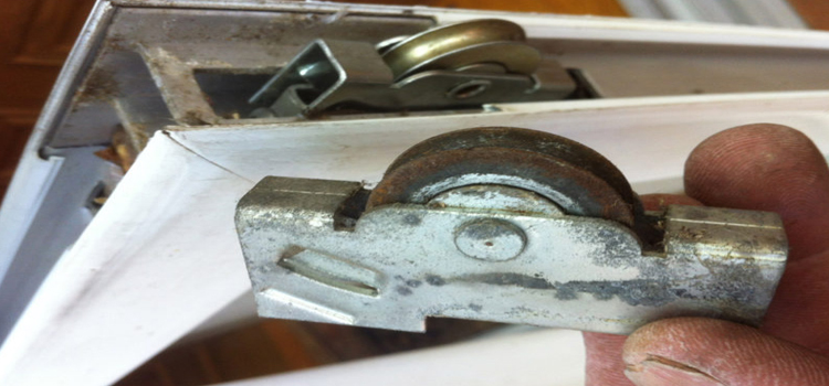screen door roller repair in Miami Gardens